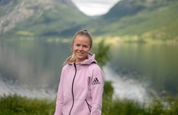 Mona Wiik Jonassen (25) kjem med ein fersk master i folkehelsevitenskap til jobben som frisklivsrettleiar i Vang.