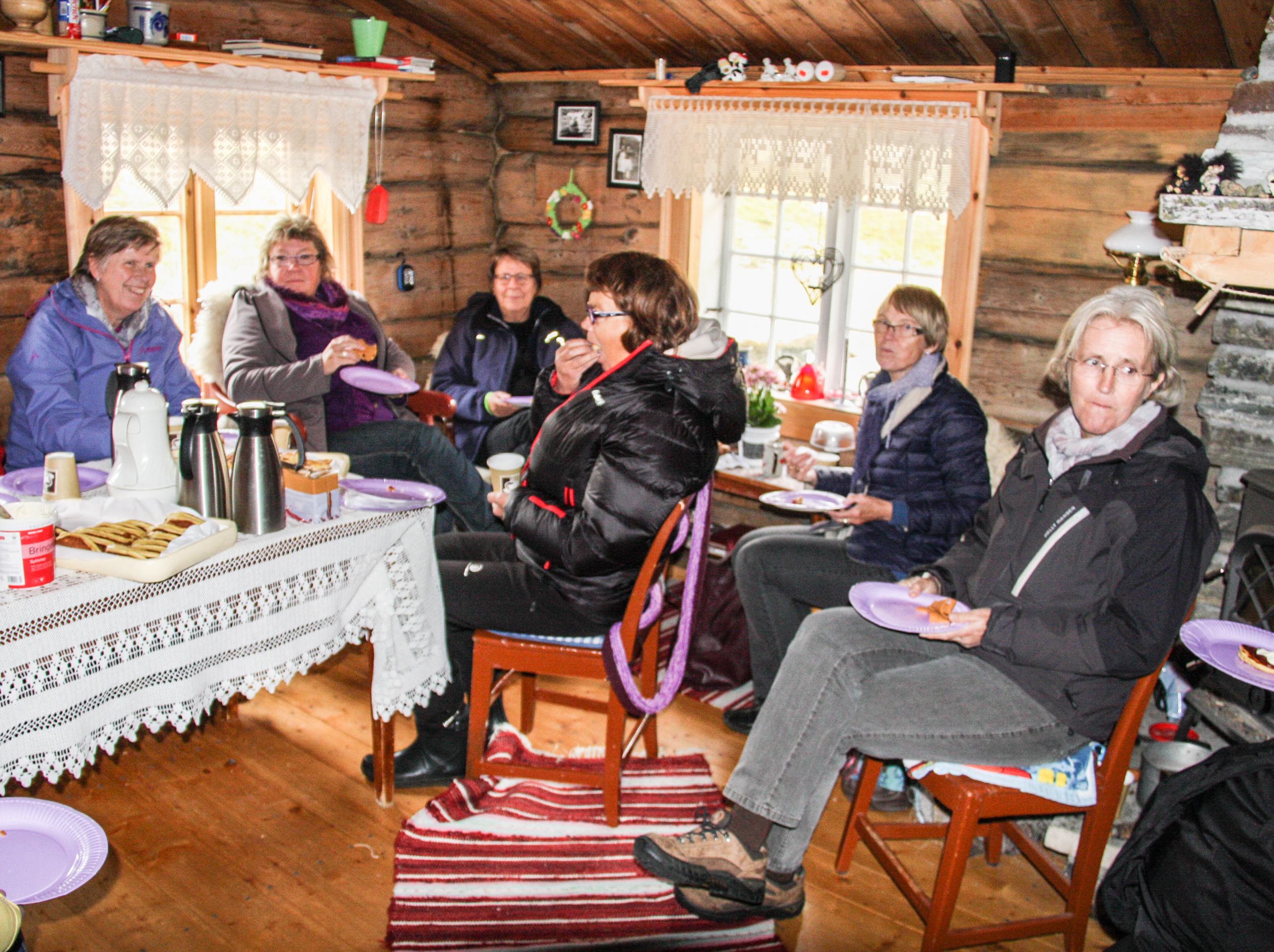Stølen i Herredalen er også arena for ei av strikkehelgane.