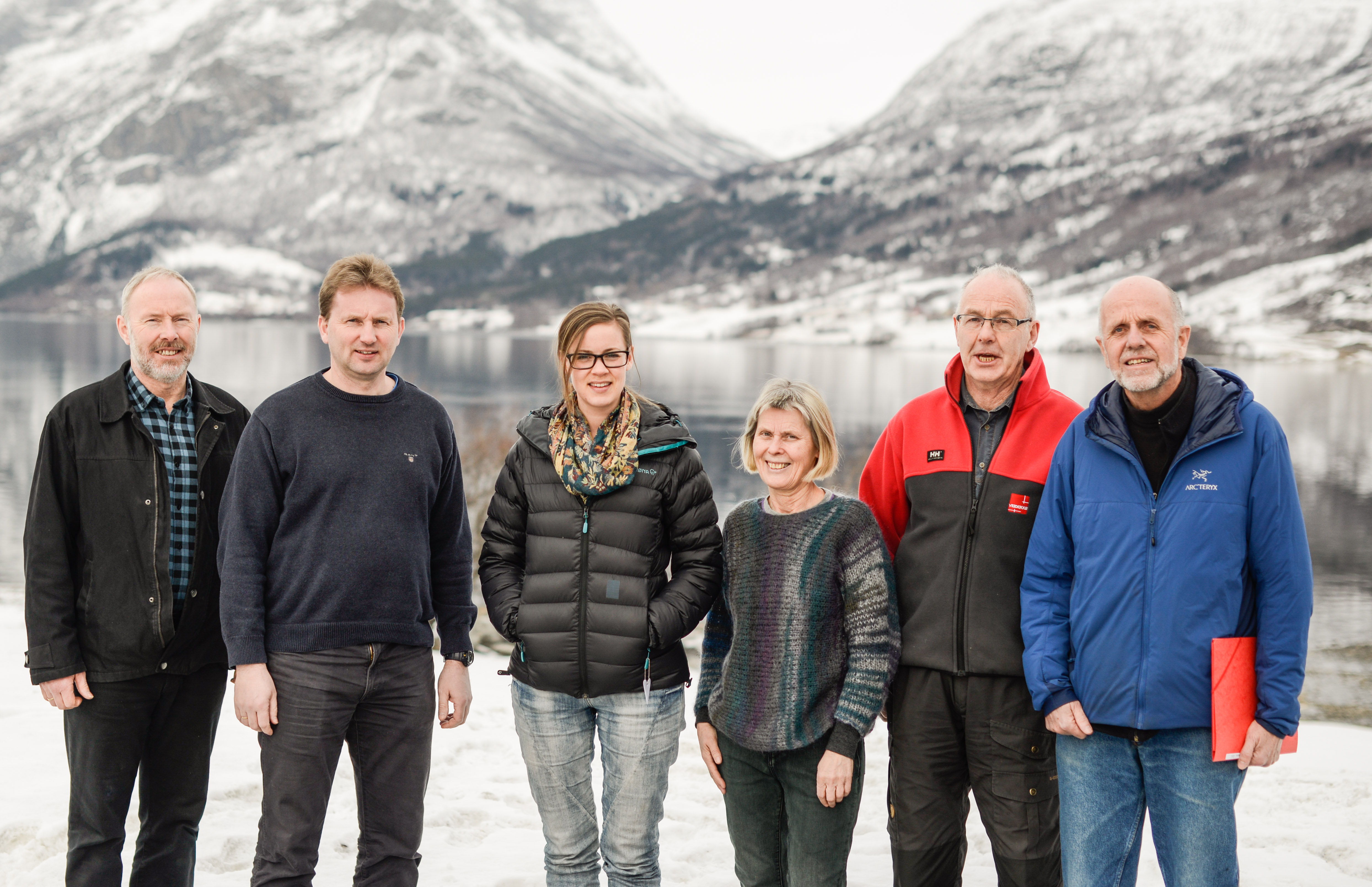 Reidar Thune, Vidar Eltun, Marte Tangen, Kari Birgit Lien, Johannes Havro og Tor Jørstad utgjer arbeidsgruppa som skal involvere og informere vangsgjeldingane i spørsmål knytt til kommunereforma.