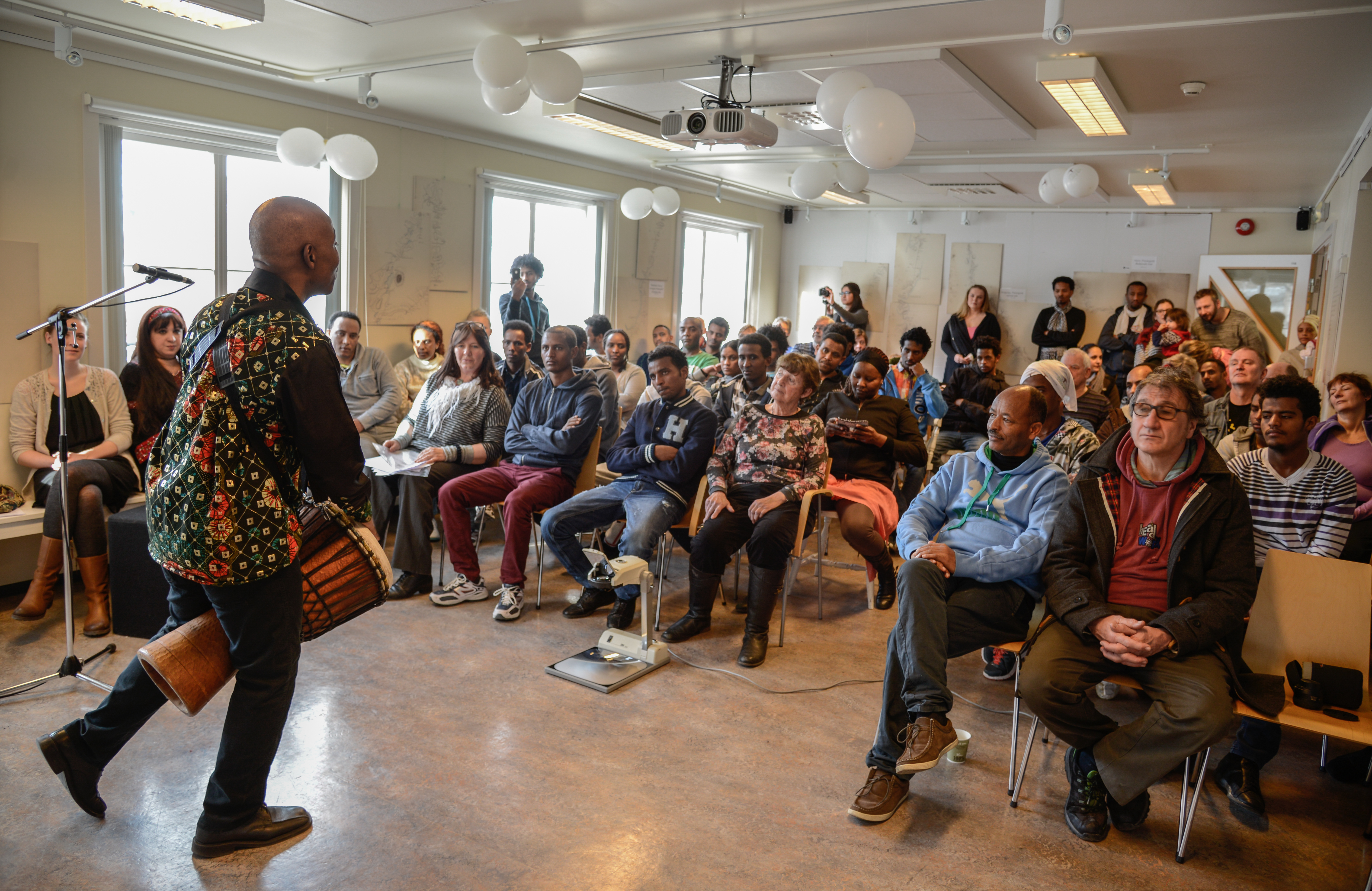 Biblioteket er arena for både kurs, foredrag og konsertar denne hausten.