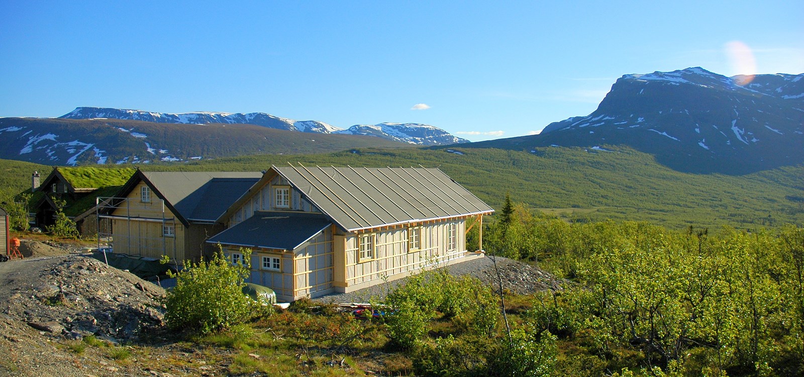 Fleire av dei ledige jobbane inkluderer hyttebygging med utsikt. Foto: Ivar Hagerup