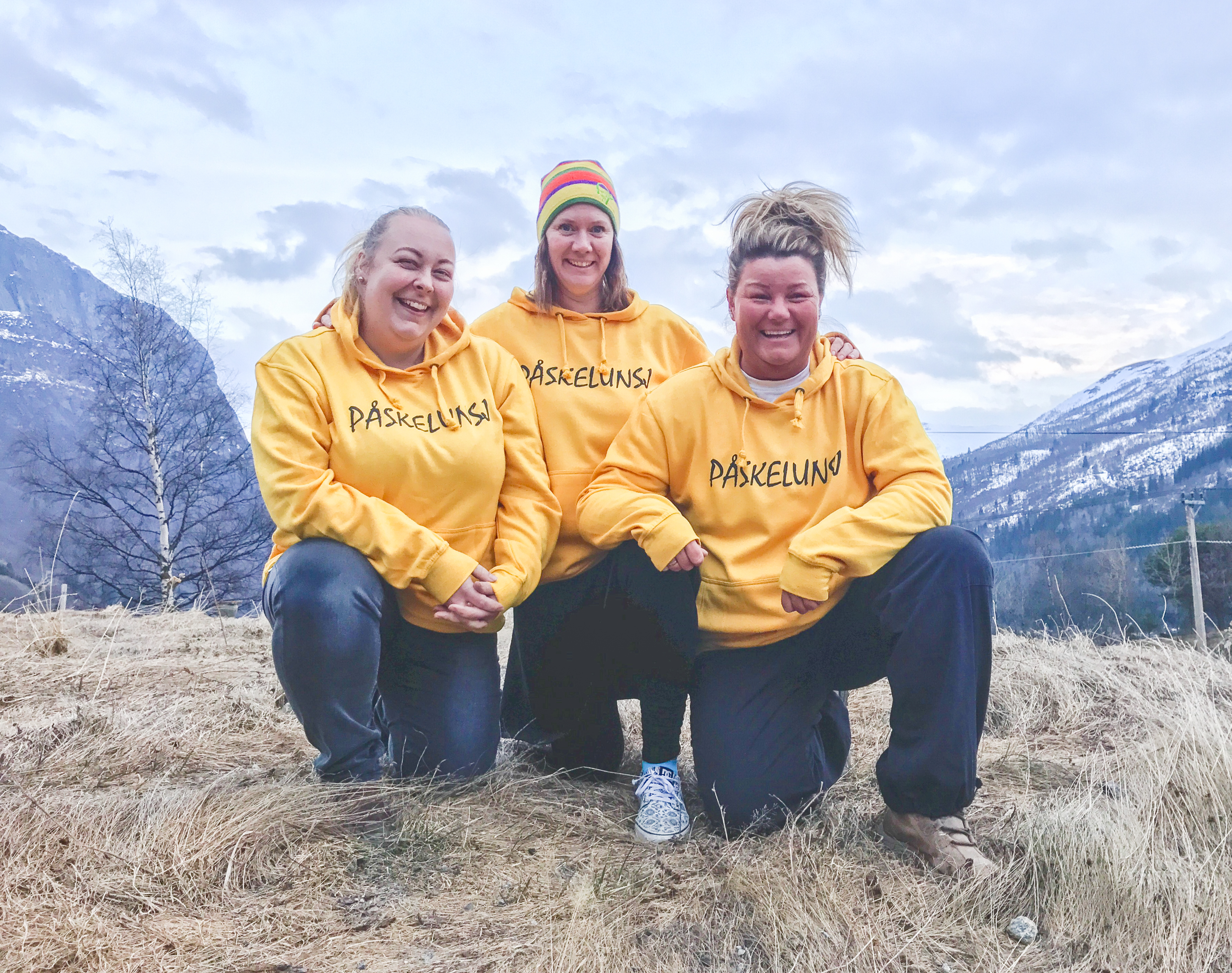 Hanne Fjeld, Yvonne Solemsli og Line Svien byr på en imponerende aktivitetsdag under fredagens «påskelunsj» på Tyin-Filefjell.