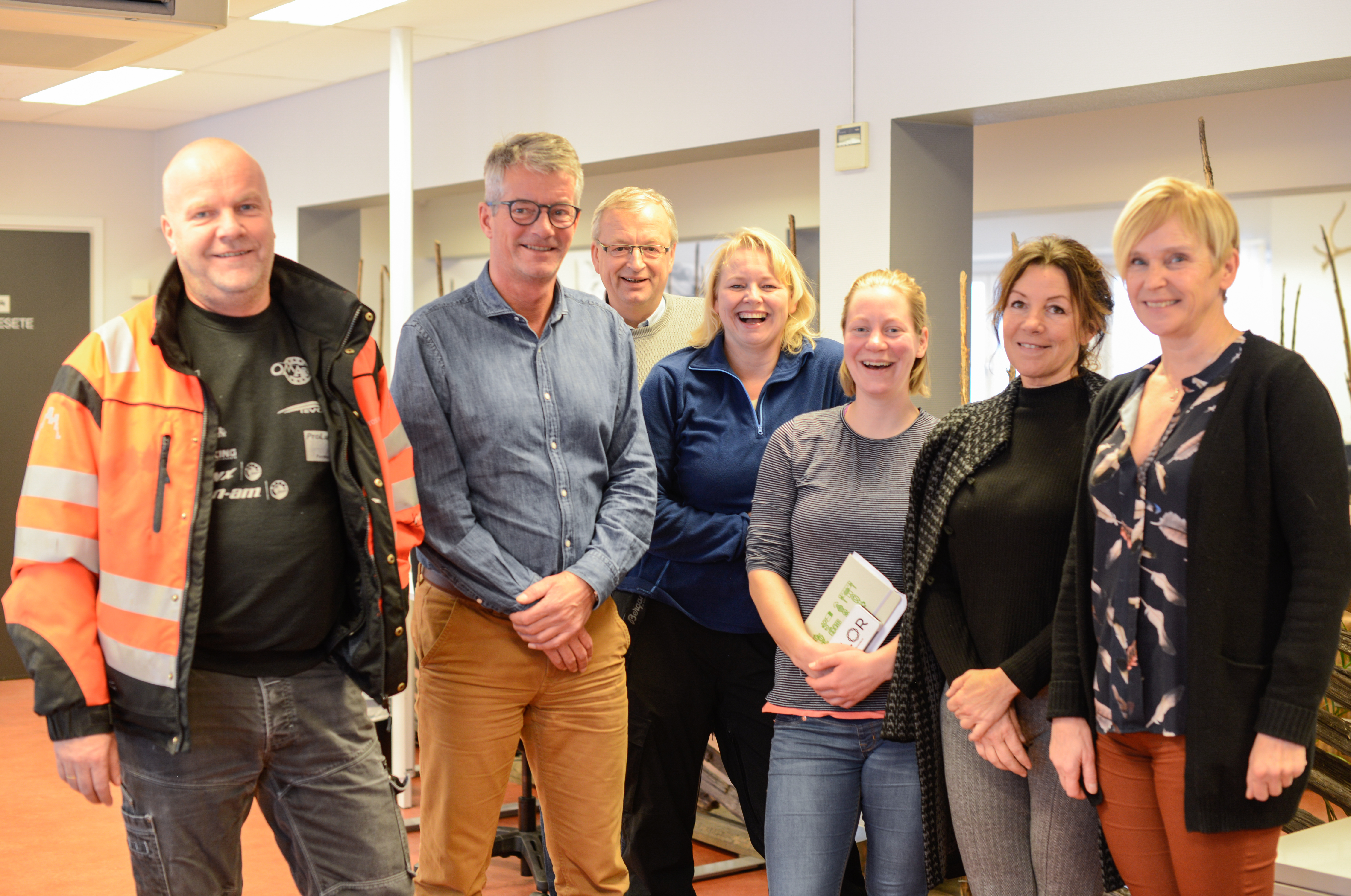 Arve Wangensteen (Vang Autoservice AS) , Bjørn Johnsen (Innovasjon Norge), Dag Inge Bruflot (Innovangsjon), Ragnhild Lund (Henrik Ibsen AS), Randi Ødegården (Beitegeit), Berit Lokreim (Beitegeit) og Anne Mette Iversen (Innovasjon Norge)