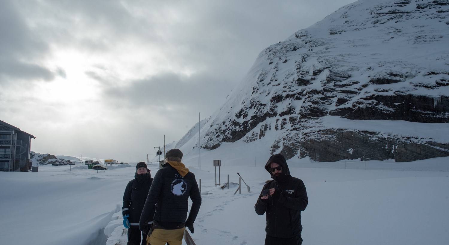 Representantar frå Ragnarok film var på synfaring i området i februar. Foto: Arne Vidar Stoltenberg