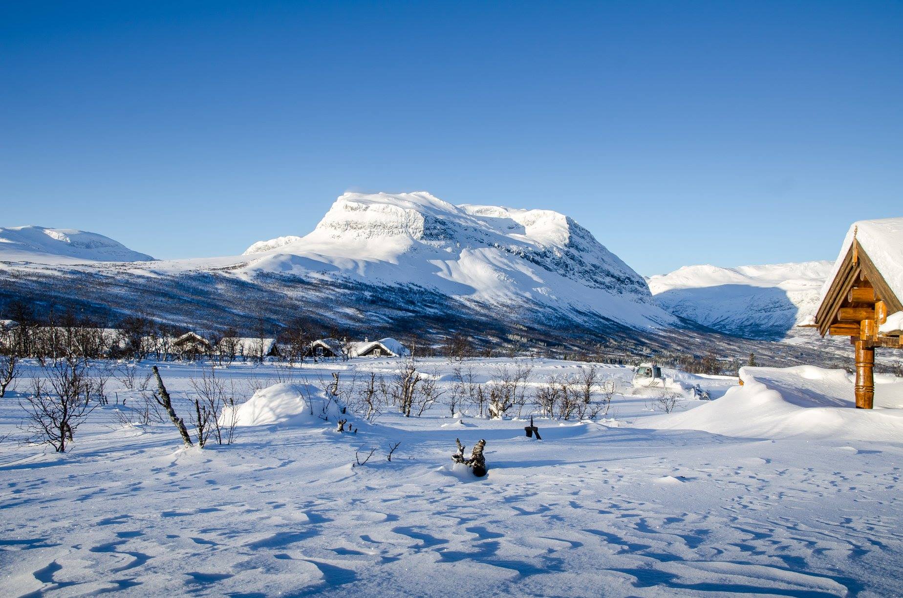 Storstilt utsyn og rolege omgjevnader er nøkkelord for Grindafjell hytteområde. No er feltet «Storsteinlie» ute i marknaden.