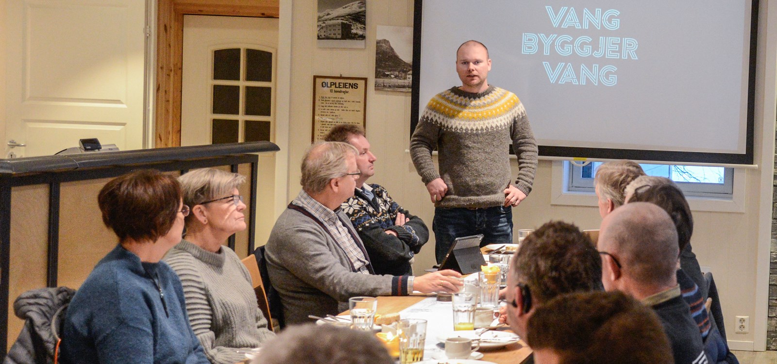 VA-ingeniør Halvor Eggen Pettersen orienterte om fleire større VA-prosjekt dette året.