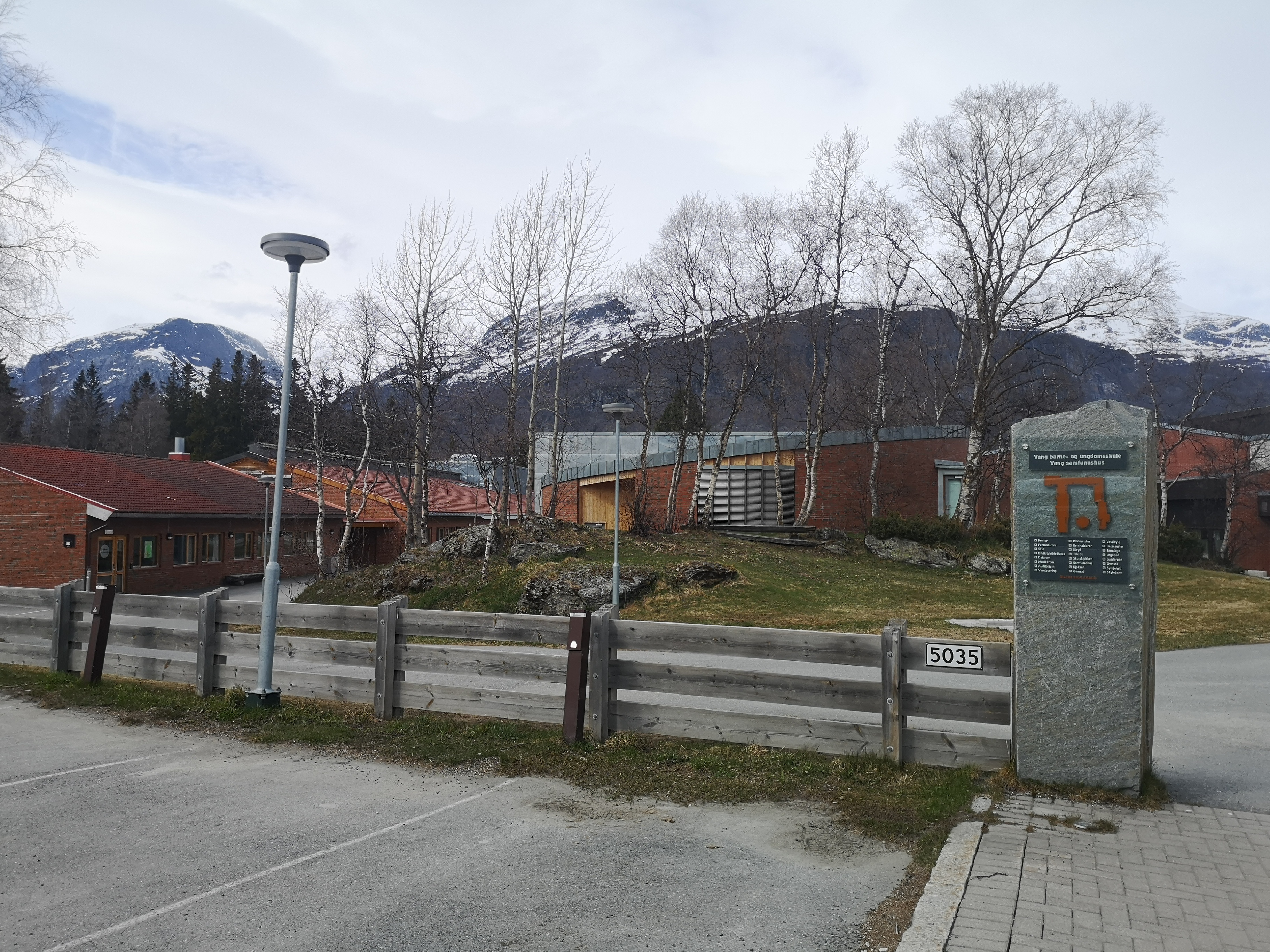 Fredag klokka sju vert det konsert med Fjellblom musikklag og tale frå ordførar Vidar Eltun i høve frigjeringsdagen.