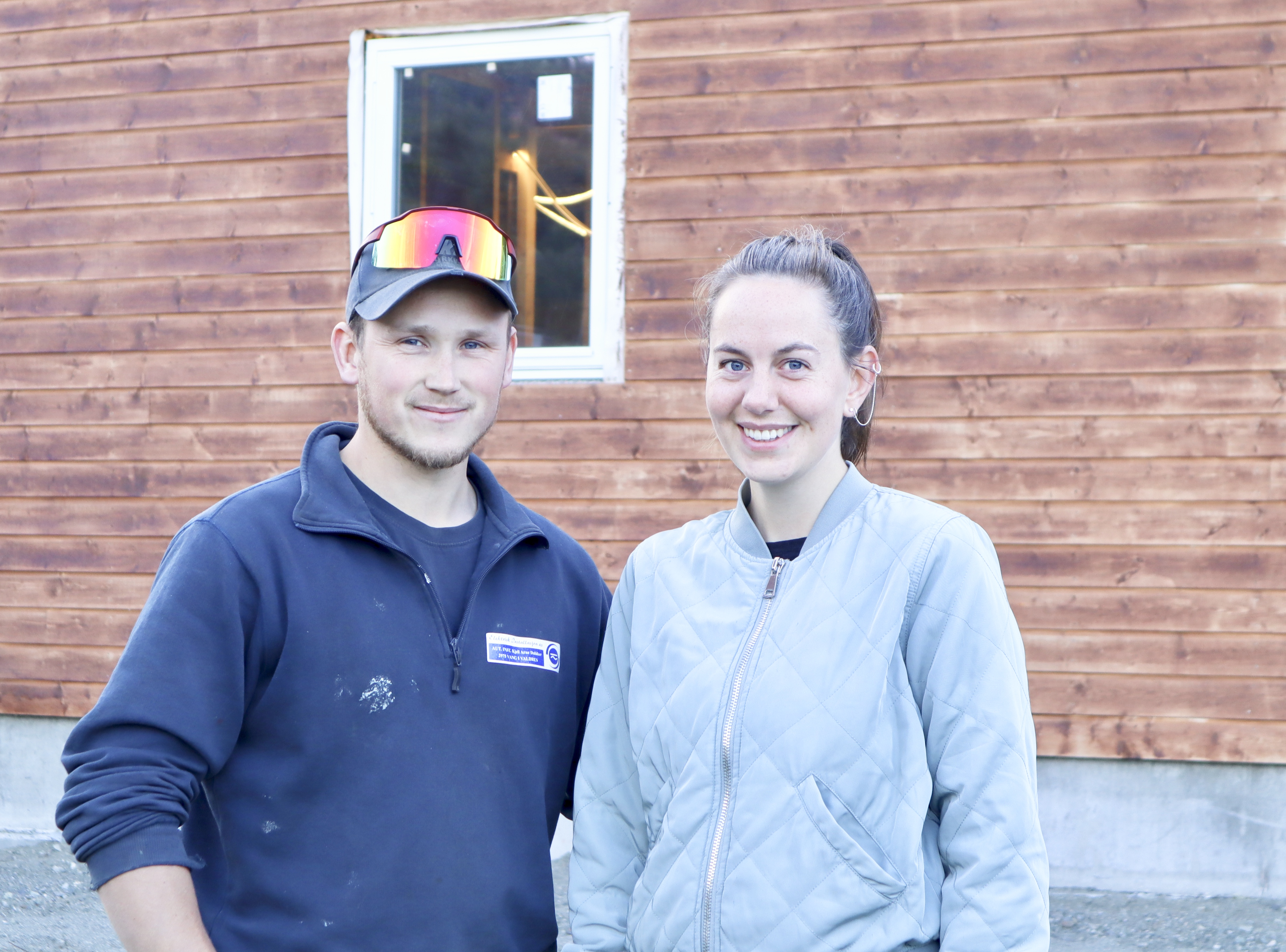Christoffer og Thea Kristin har i to år jobba med draumehuset på Bøaflata. No ser dei fram mot å endeleg kunne flytte inn.