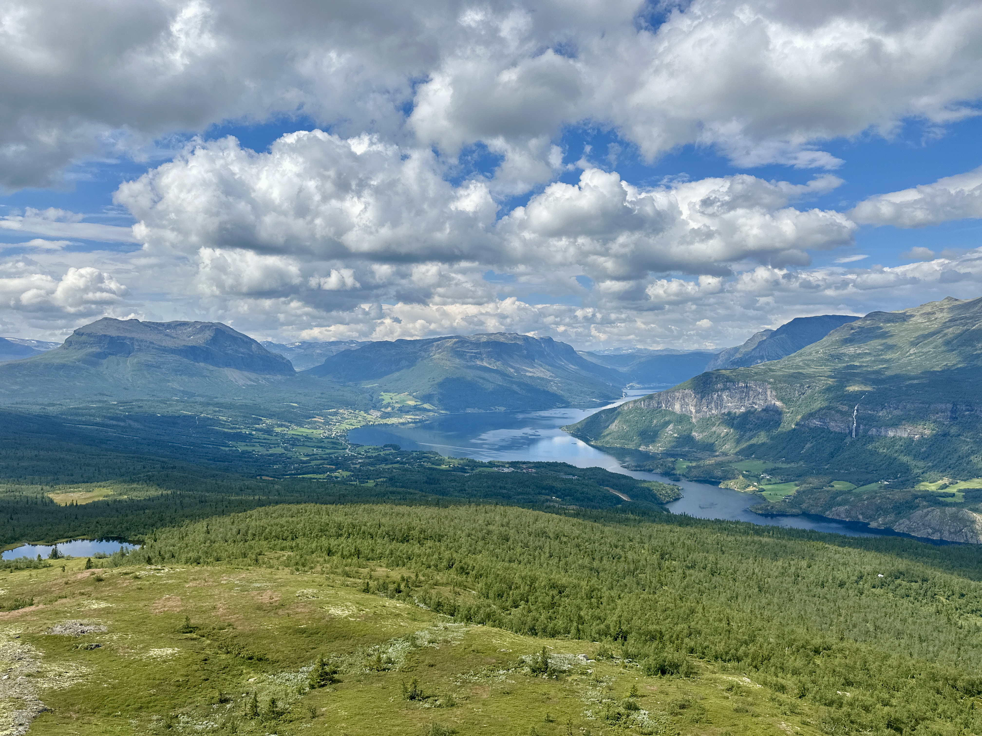 Utsikt frå Hugakøllen i Vang i Valdres. Foto: Siri Høyme