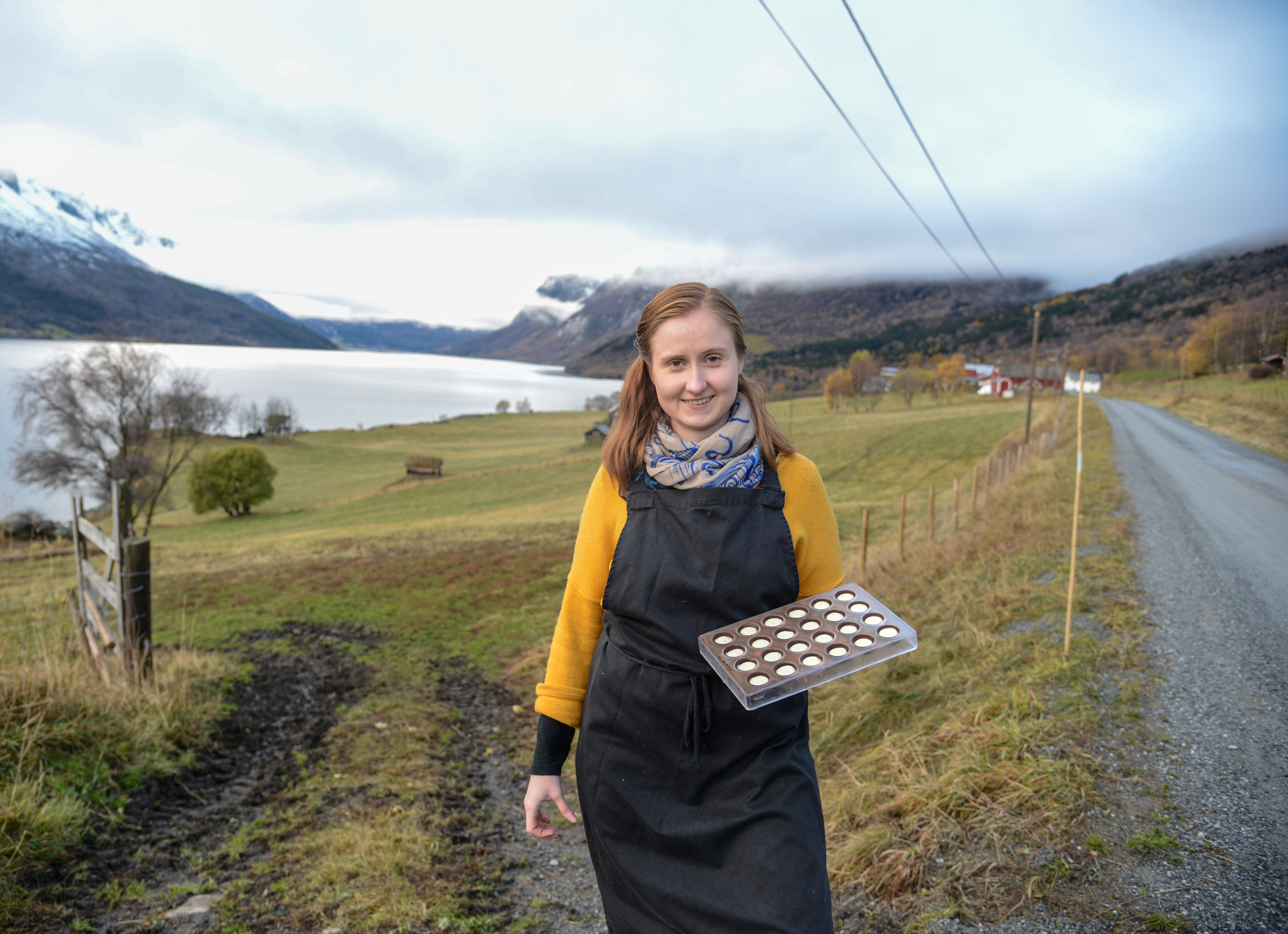 Tone Marie Log har bakgrunn frå fleire Michelinnrestauranter og har no lansert handlaga sjokolade under merkenamnet «Sjokoladenoter».