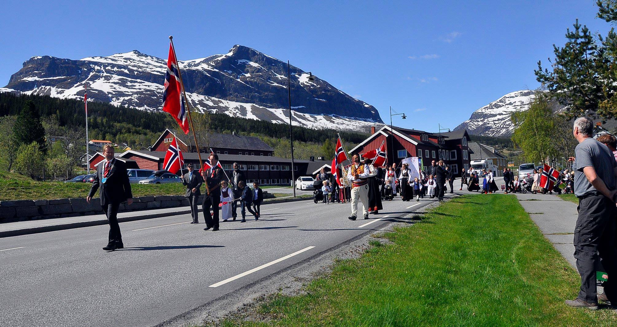 32919393 2513384272012379 7258001101058736128 N