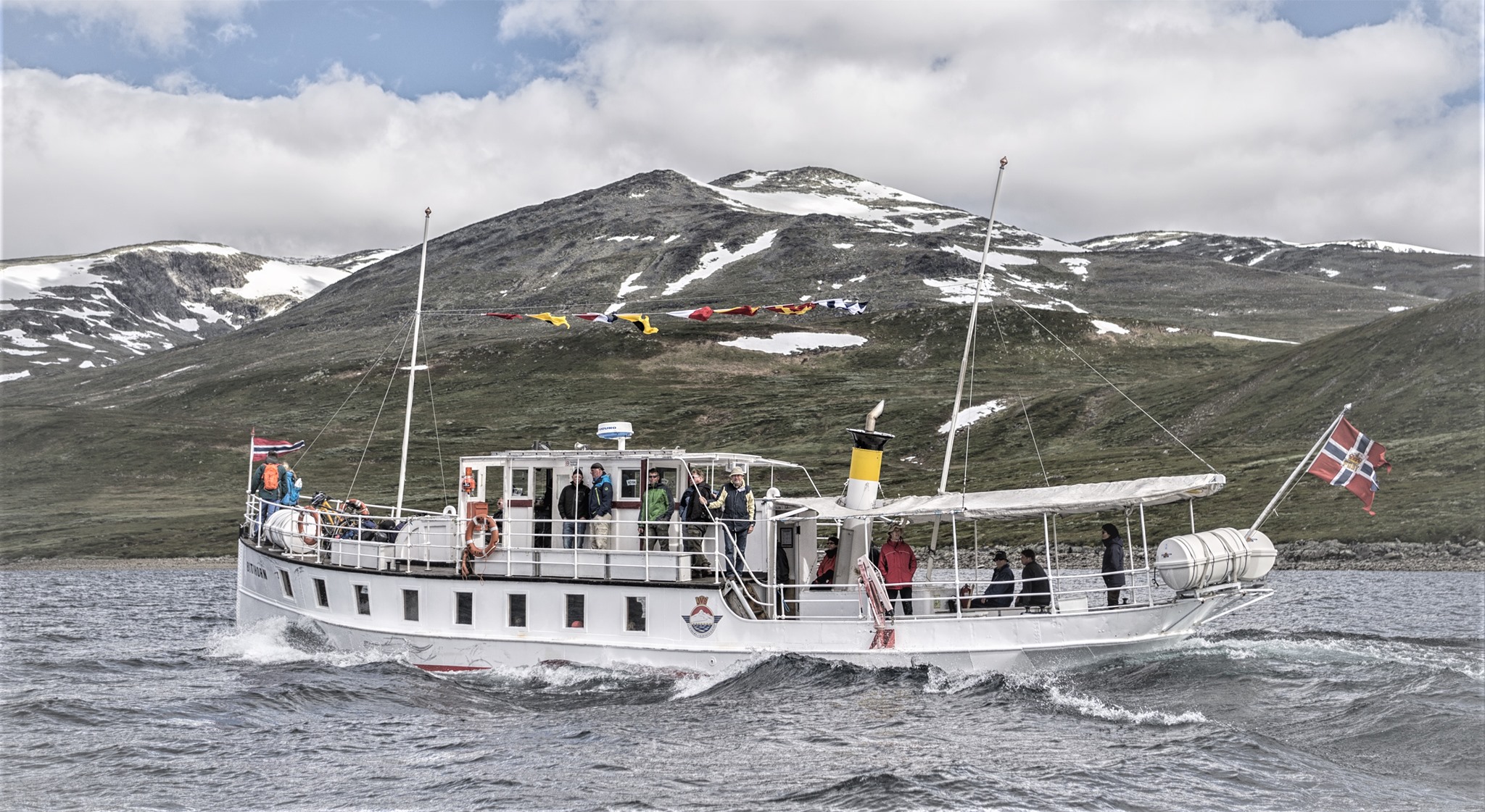 MB Bitihorn syter for offentleg transport også i Jotunheimen. No også med nettbestilling! Foto: www.facebook.com/bitihorn