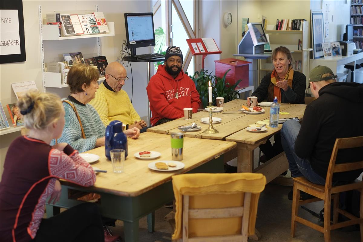 Lunsj Ved Biblioteket